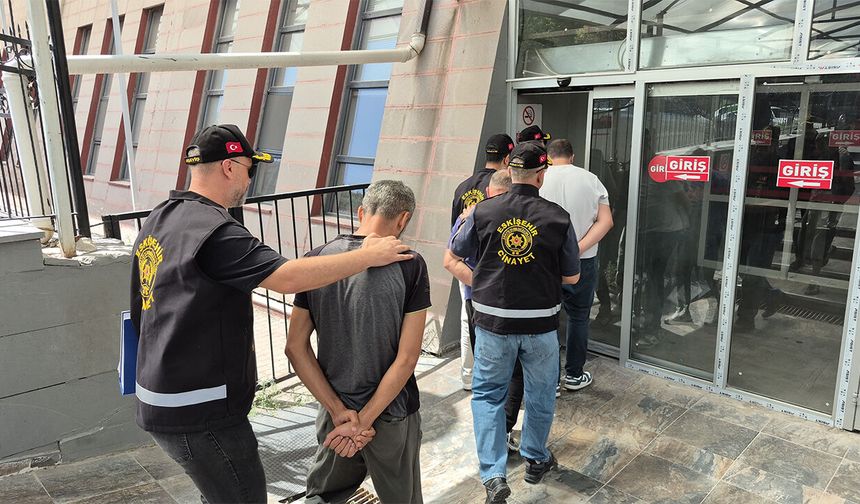 Eskişehir’de cinayet soruşturmasında yeni gelişme: 4 şüpheli adliyede