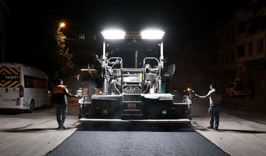 Eskişehir'de ulaşım için gece mesaisi: O cadde yenilendi