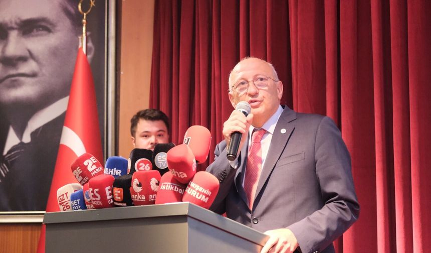 Utku Çakırözer YENİ Parti’ye geçen belediye sayısını açıkladı