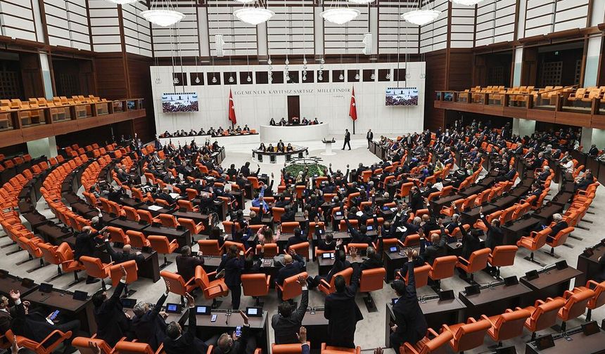 Utku Çakırözer’in “Basın özgürlüğü araştırılsın” önergesi AK Parti ve MHP oylarıyla reddedildi