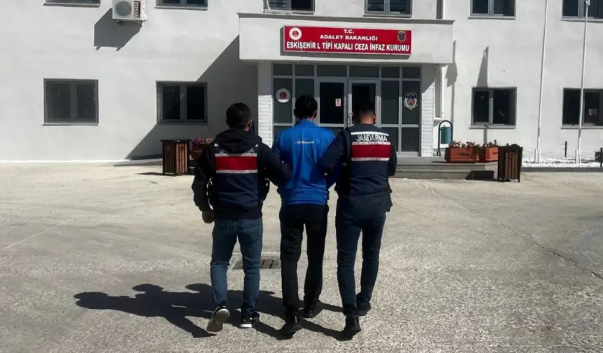 Eskişehir'de 47 yıl hapis cezası bulunan firari yakalandı