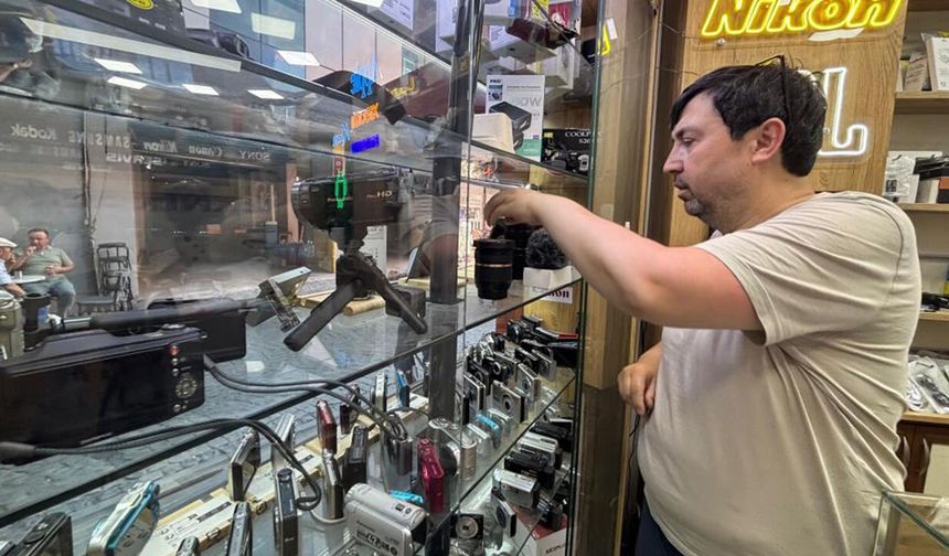 Eskişehir’de akıllı telefonlardan kaçış: Kompakt makineler revaçta
