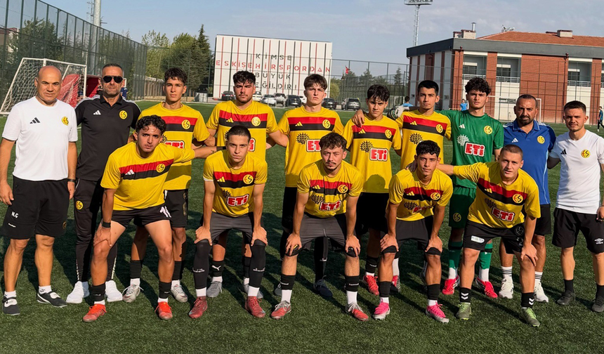 U19’larda ilk düdük çalıyor