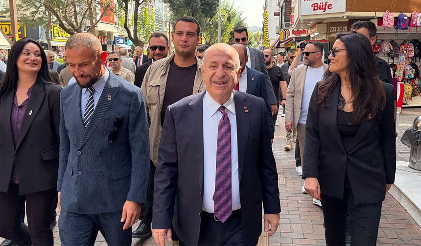 Ümit Özdağ’dan Eskişehir’de esnaf ziyareti