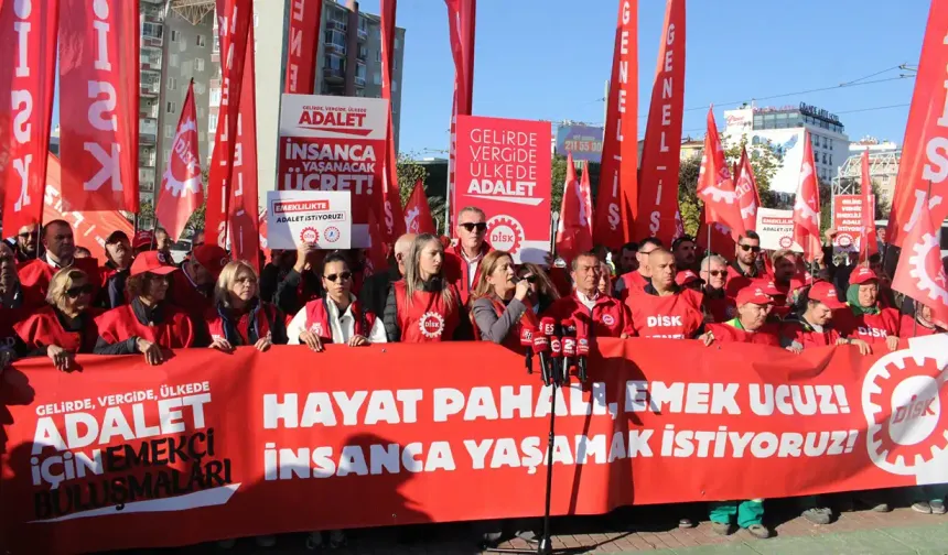 DİSK Genel Başkanı Çerkezoğlu Eskişehir’den seslendi: “Vergi dilimleri bir soygun halini aldı”