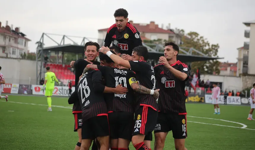 Es-Es ilk yarıda istediğini aldı: 2-0