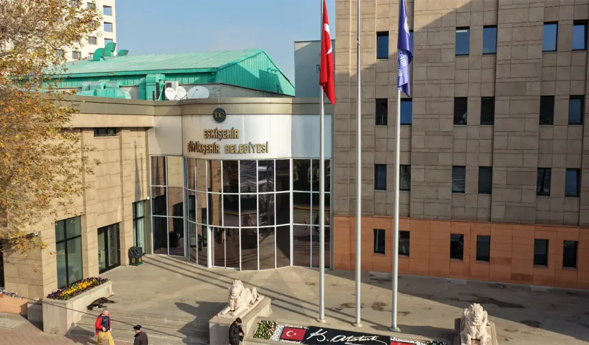 Eskişehir Büyükşehir duyurdu: Büfe, çay bahçesi ve 140 araçlık otopark için ihale!