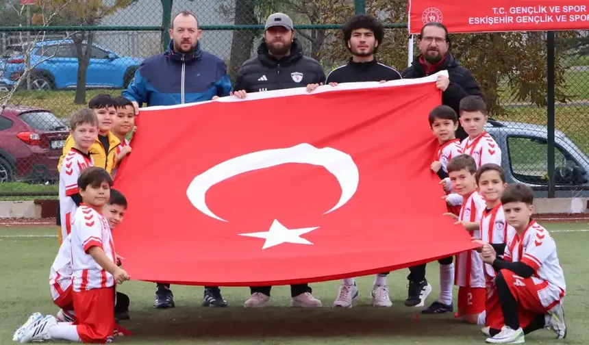 Eskişehir'de Cumhuriyet coşkusu sahaya taşındı