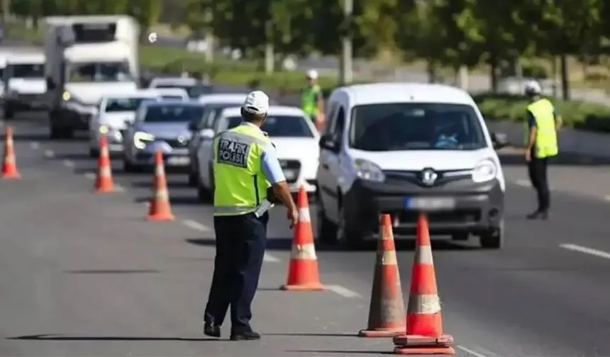 Eskişehir'de trafik ekipleri denetimleri sıklaştırdı! 6 bini aşkın ceza kesildi