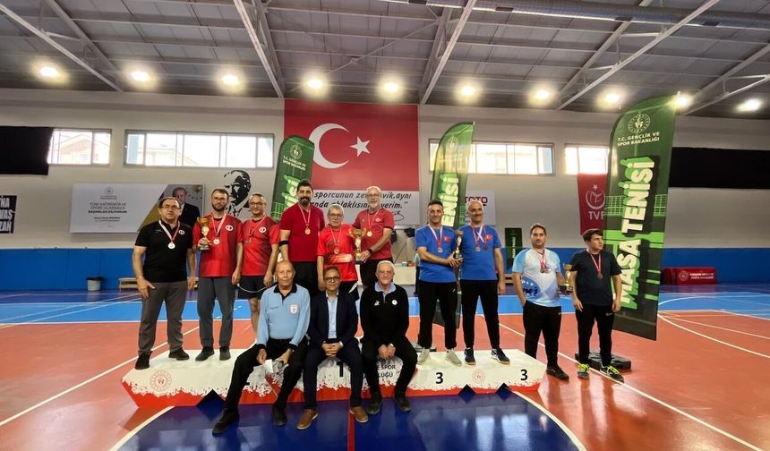 Kamu Spor Oyunları'nda masa tenisi müsabakaları tamamlandı