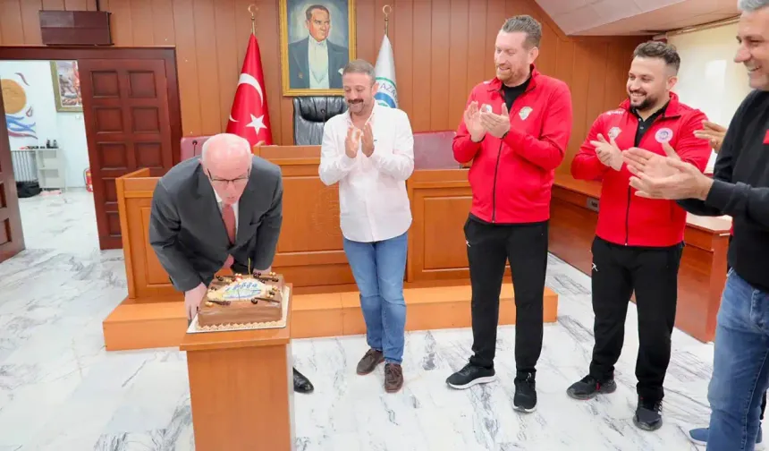 Kurt’a doğum günü ziyareti