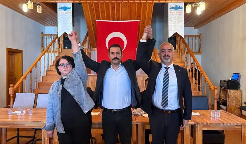 YENİ Parti Seyitgazi’de değişim