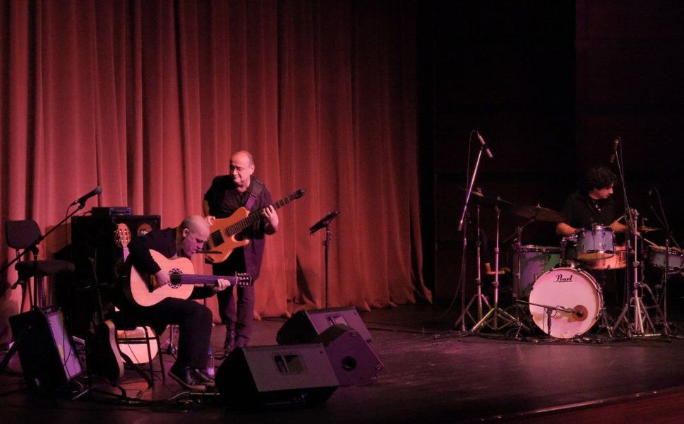 Cenk Erdoğan Trio sanatseverlere unutulmaz bir gece yaşattı