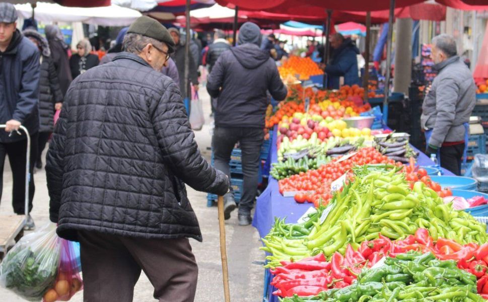 İsmail Oğuz: “Pazarda satan da alan da mutsuz”