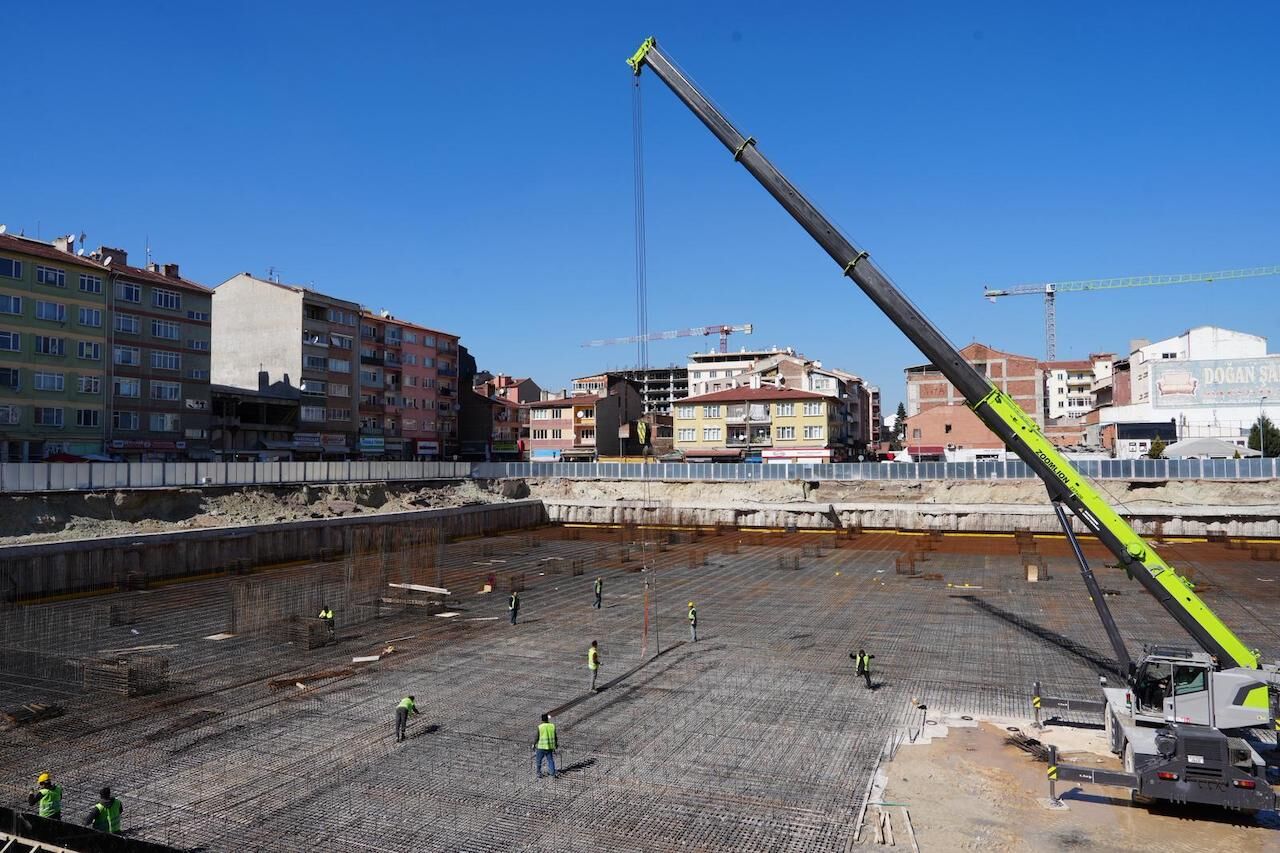 Kurtuluş Kapali Pazar Yeri̇’nde Çalişmalar Hizla İlerli̇yor (5)