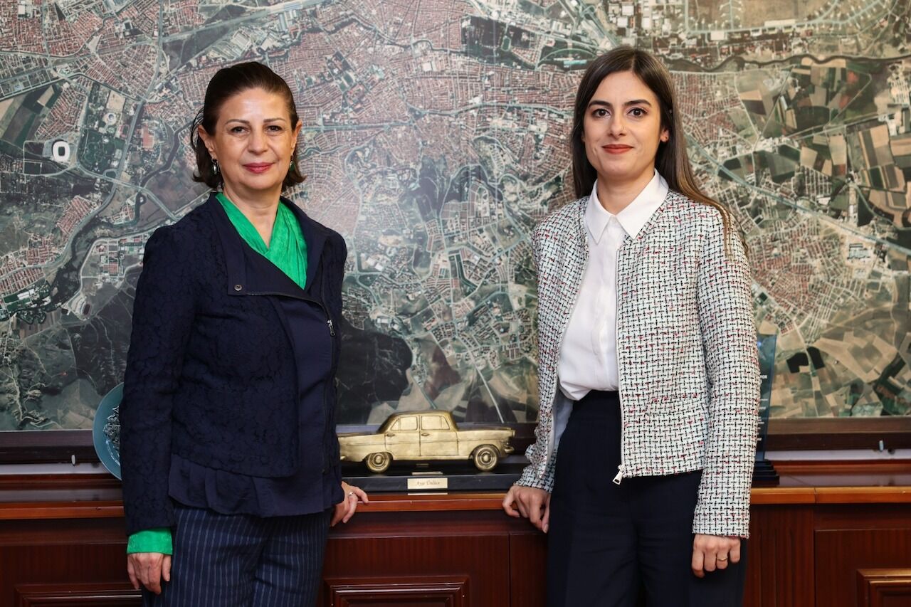 Meltem Karakaş Ayşe Ünlüce2