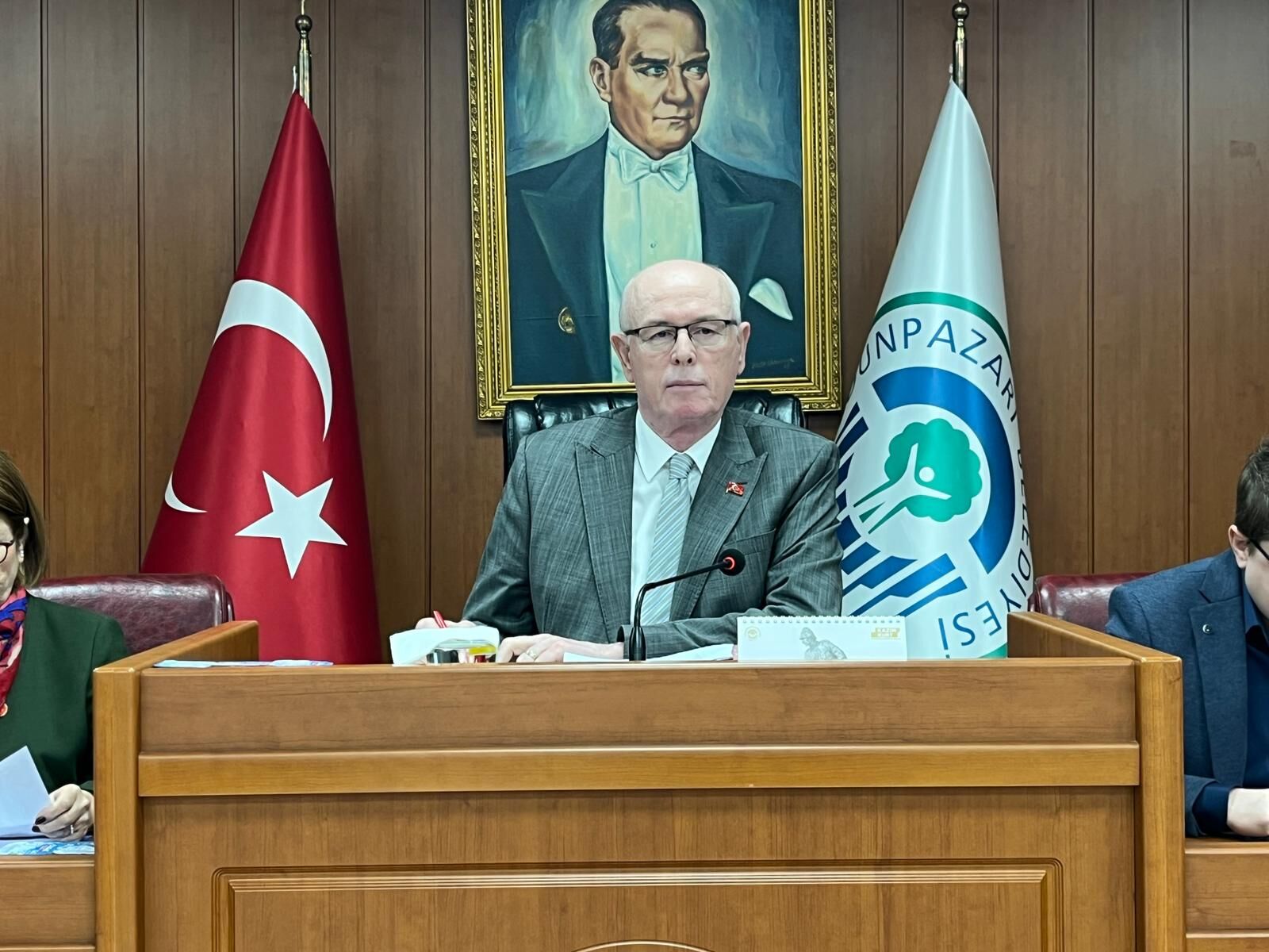 Odunpazarı Meclisi'nde Kazım Kurt Ali Haydar Çelik Düellosu3