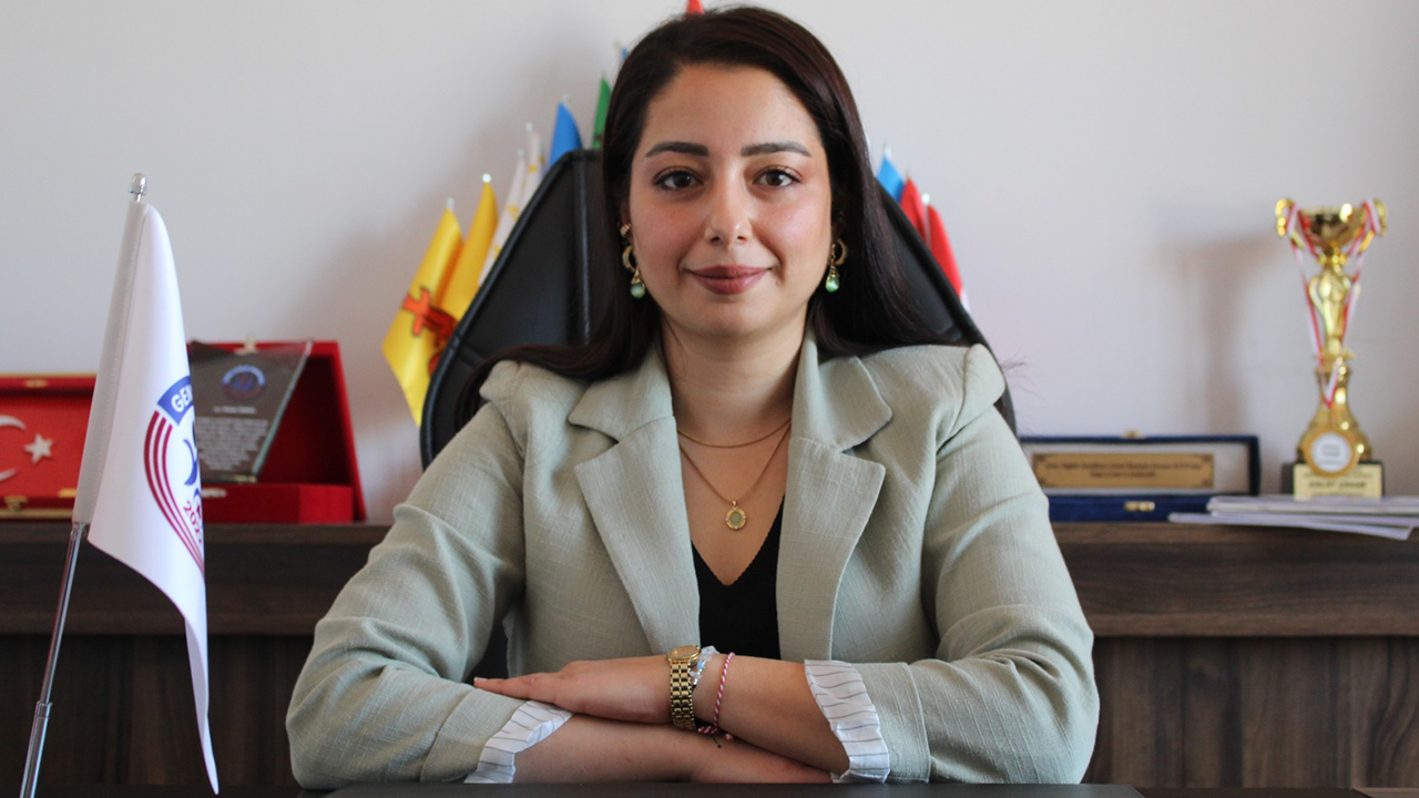 Öznur Özmen