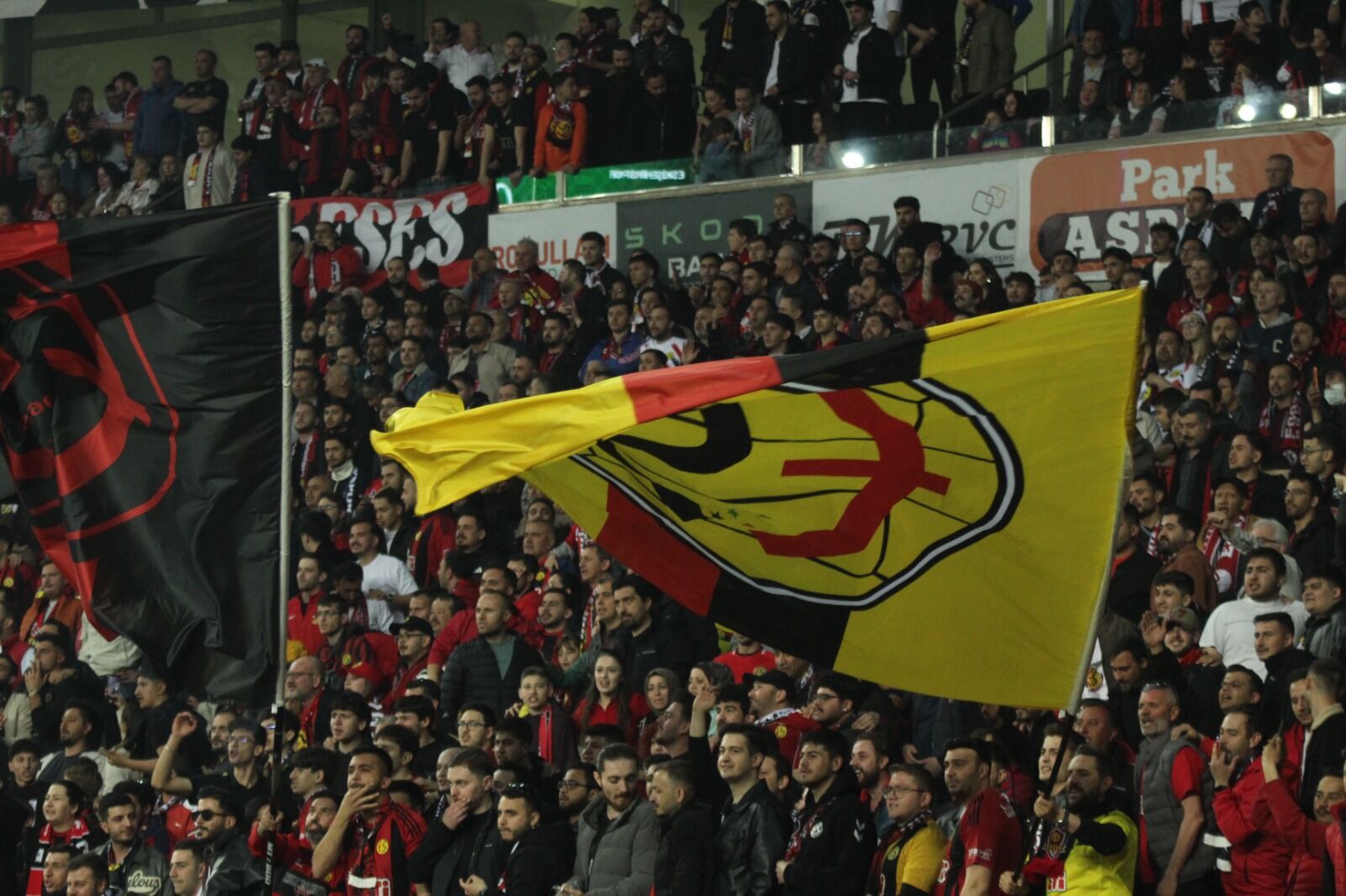 Bu Büyük Taraftara Şampiyonluk Yakışır 2