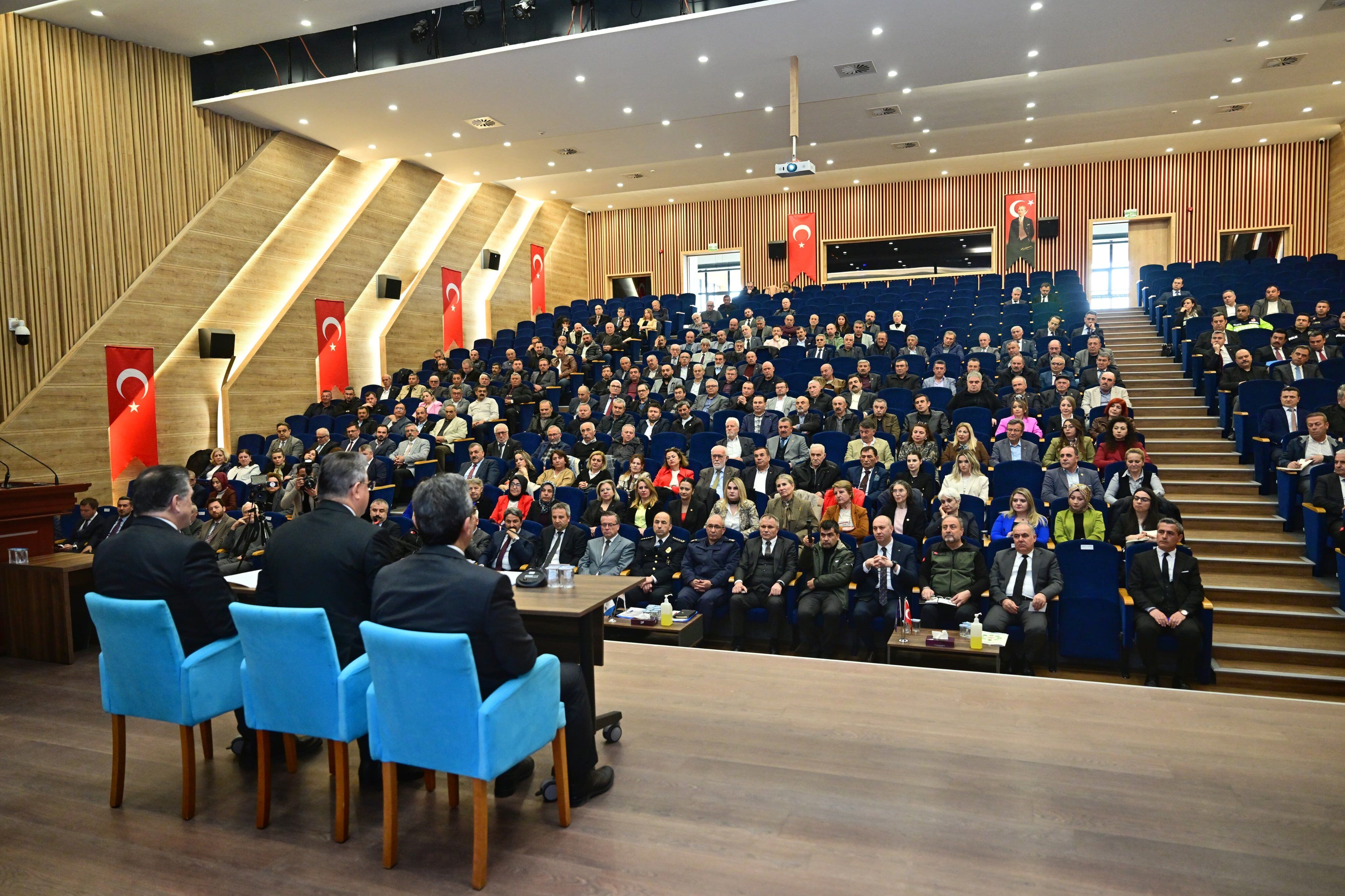 H Fdt7N B Ws A Aiz Ce