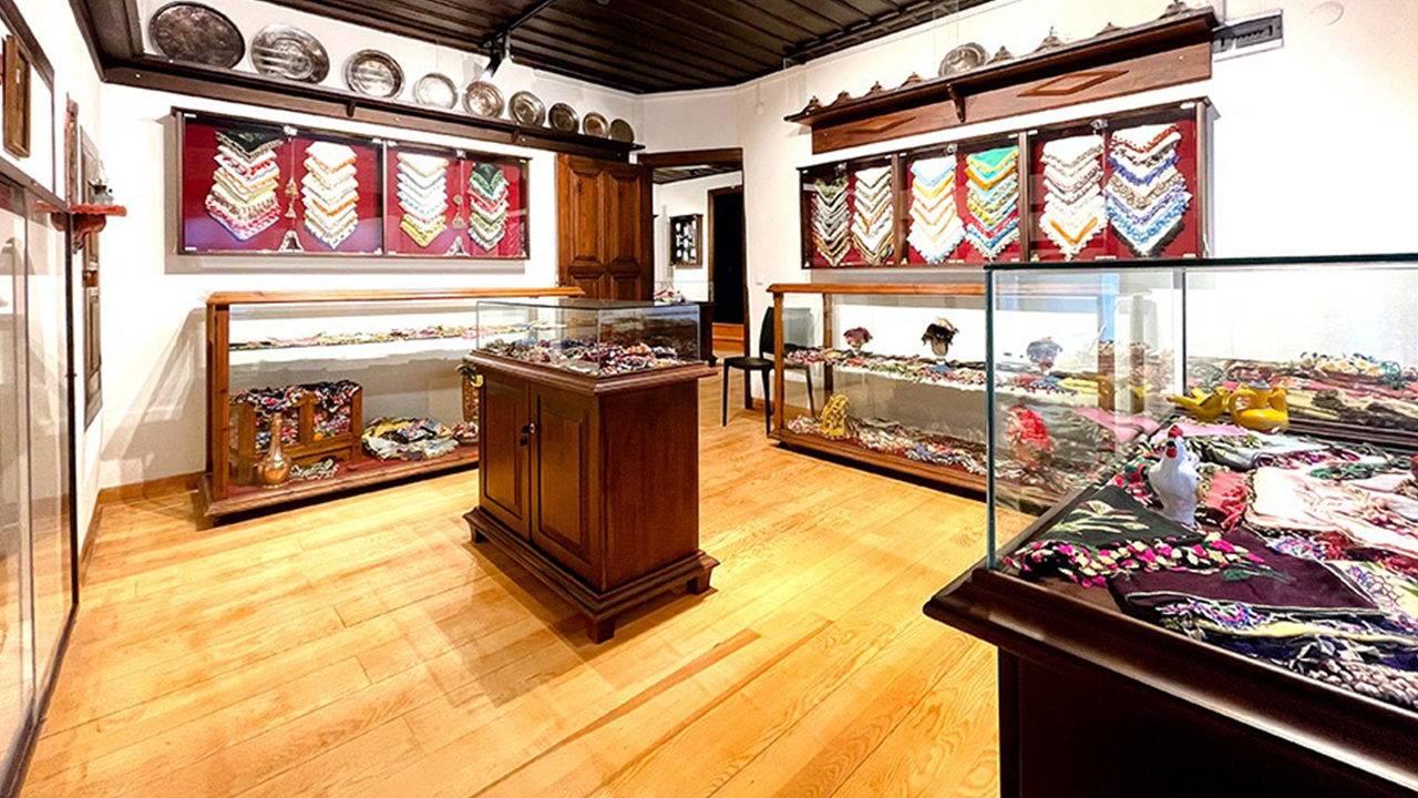 İmren Erşen’i̇n 60 Yillik Koleksi̇yonu