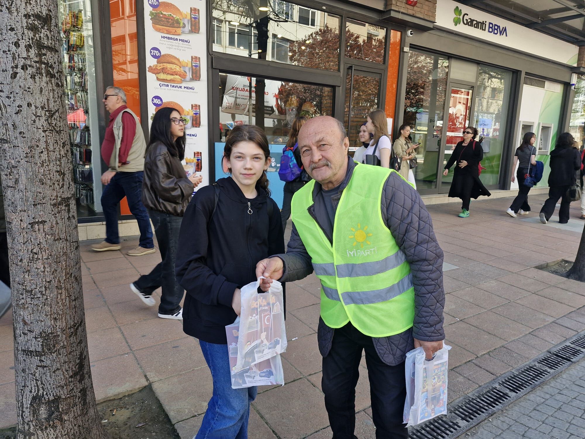 Iyi Parti Haber Içi