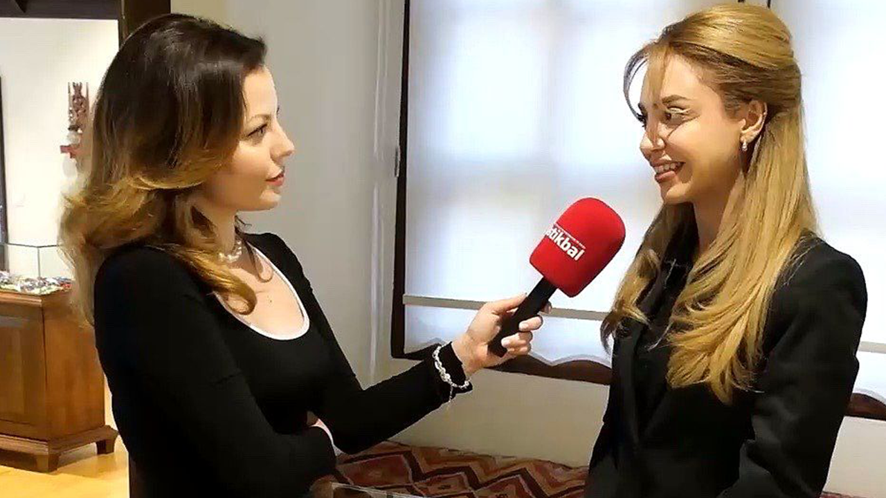 Kadinlarin Eli̇ Değen Her Şeyi̇ Güzelleşti̇me Çabasi