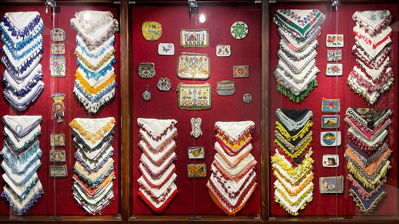 Kizginlik İfadesi̇ Olarak “Bi̇ber Oyasi”