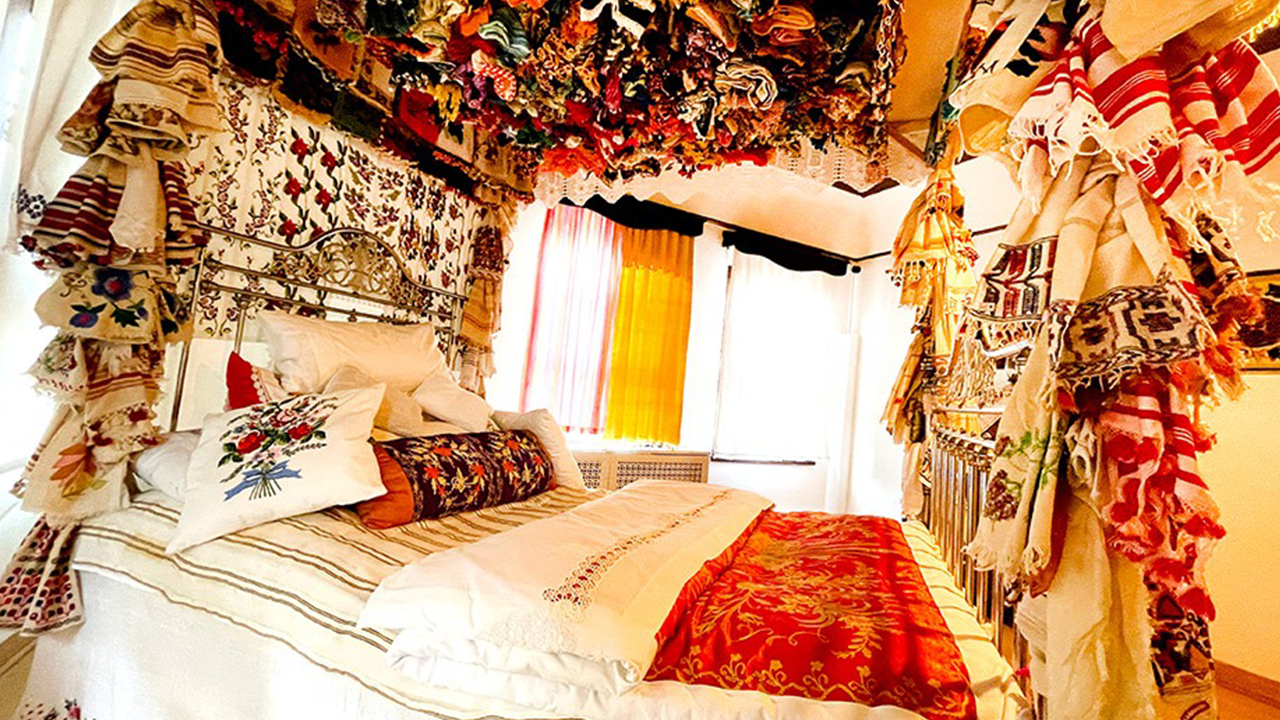 “Oyalar Bi̇rer Sözsüz İleti̇şi̇m Di̇li̇”