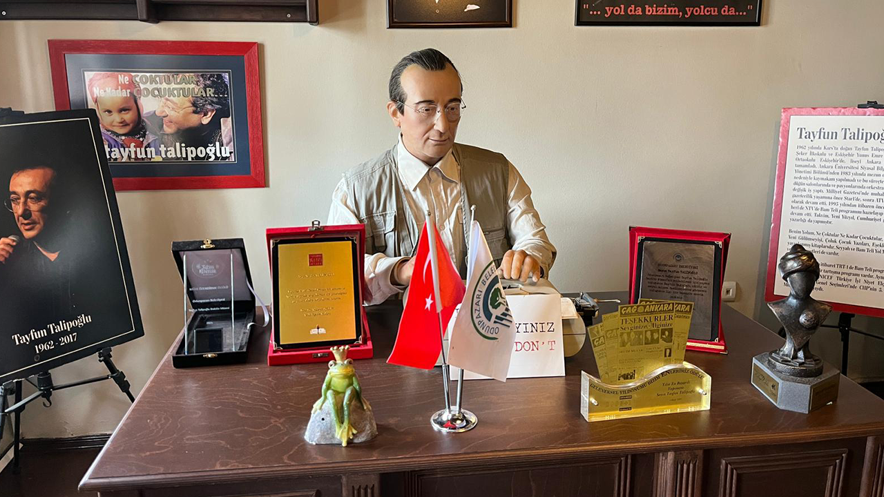 Tayfun Talipoğlu Daktilo Galerisi