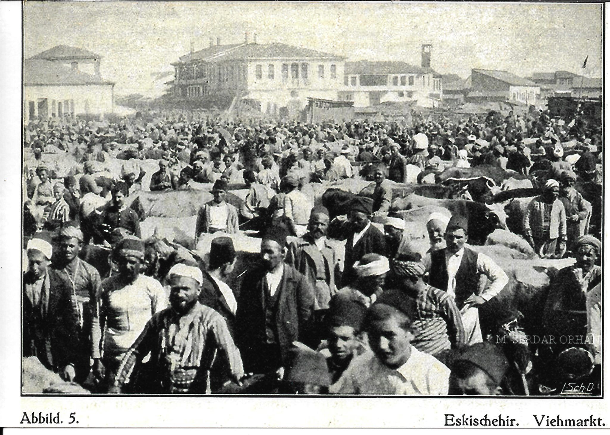 1900'Llü Yillarin Başlarinda Eski̇şehi̇r Harmanyeri̇ Medanin Da Kurulan Pazaryeri̇.