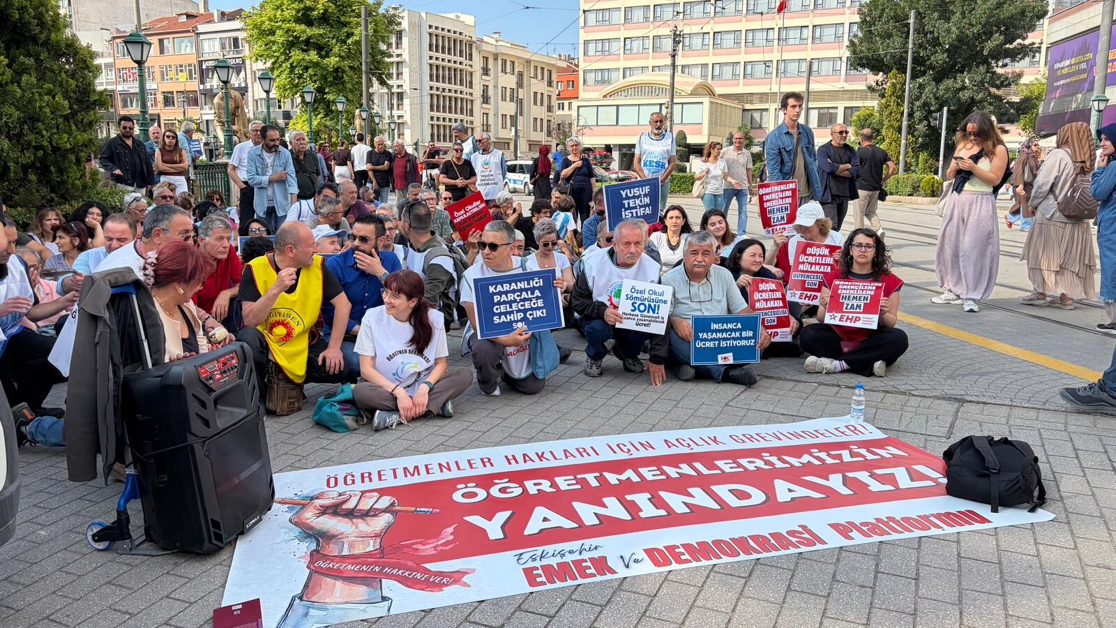 Açlık Grevindeki Öğretmenlere Eskişehir’den Destek2