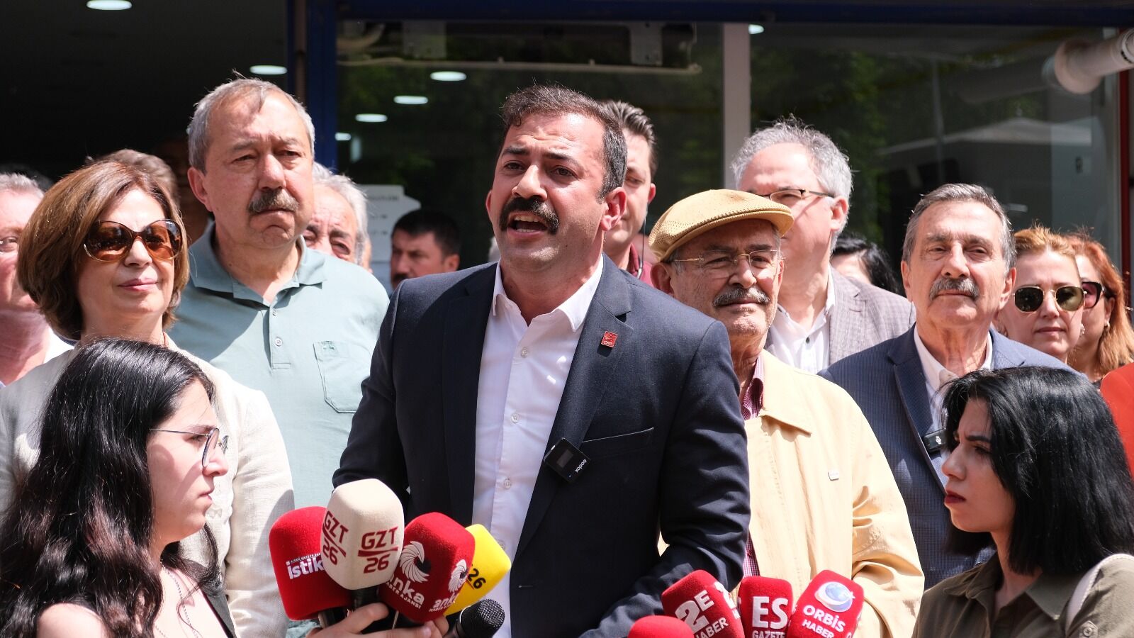 Eskişehir’de Delegeler Firesiz Imza Verdi Chp Derhal Kurultay Yapmalı1
