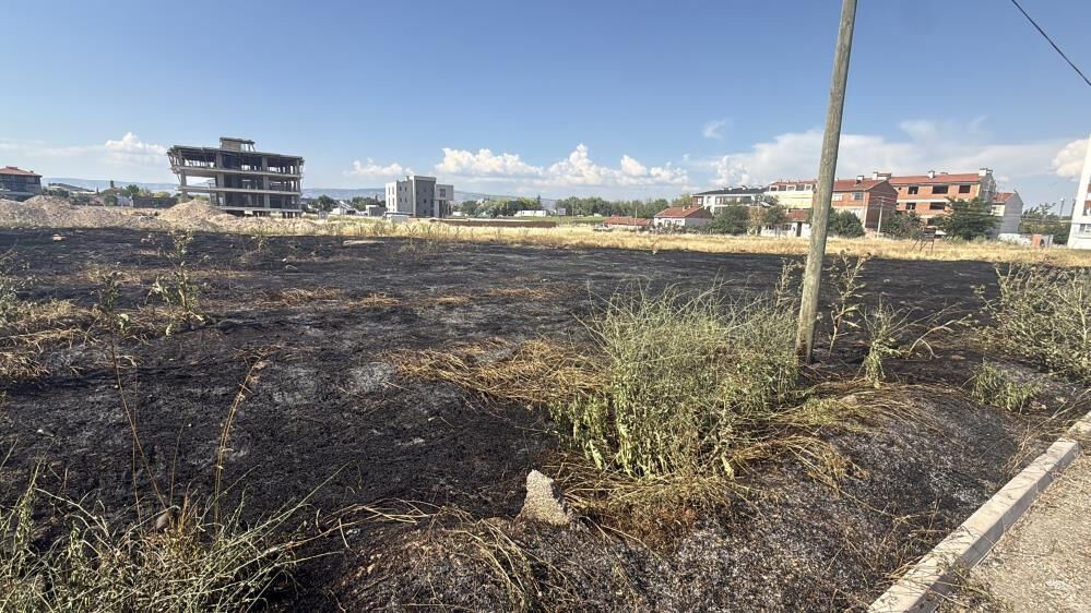 Eskişehir’de Korkutan Yangın Yht Hattına Sıçrayabilirdi1