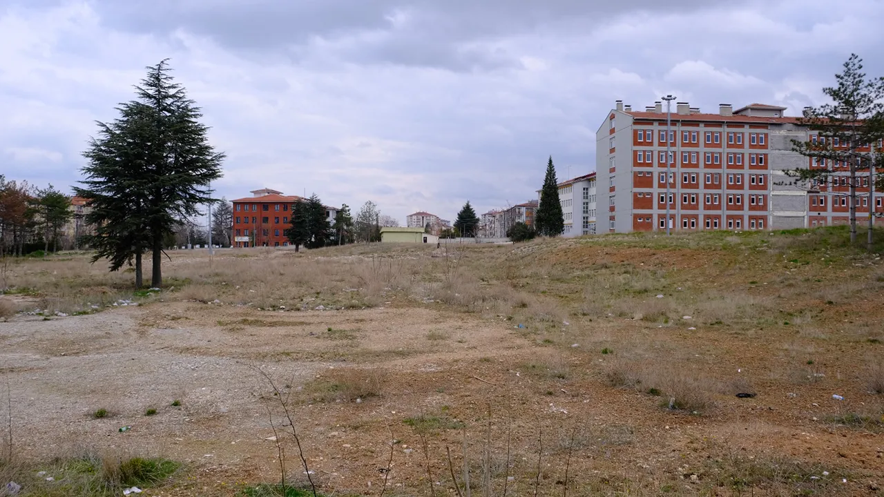 Hastane Arazilerinim Satmayız (3)
