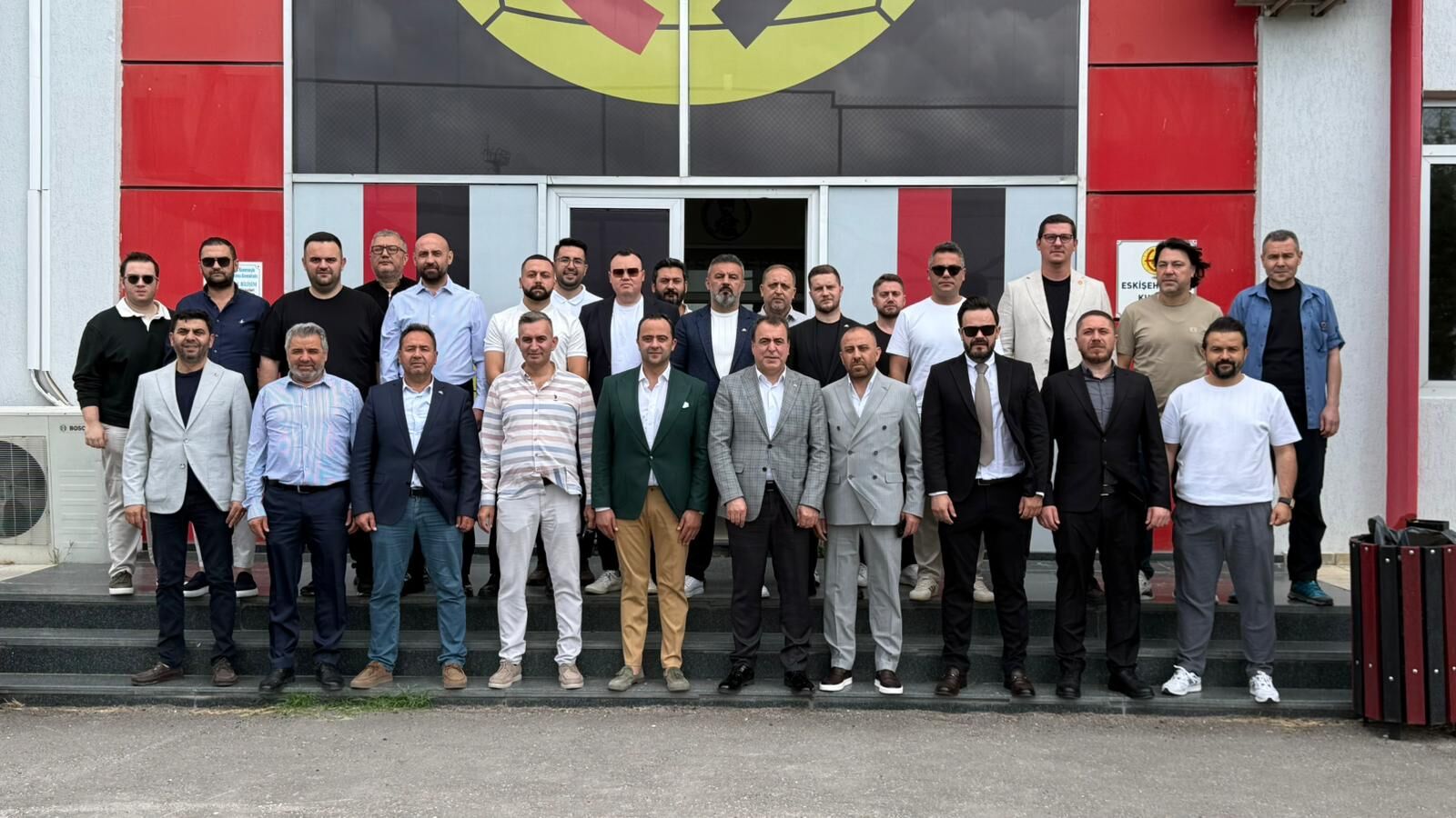 Mhp'den Eskişehirspor'a 61. Kuruluş Yıldönümünde Ziyaret1