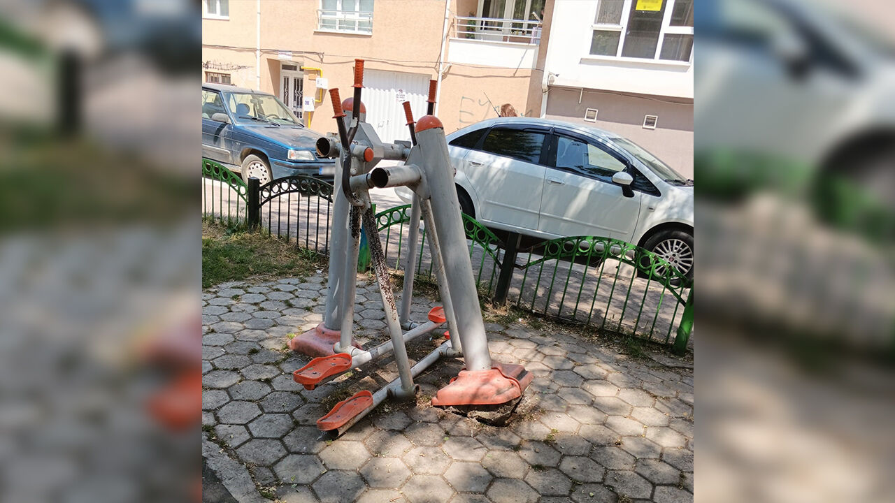 Oyun Parkı Bakım Bekliyor2