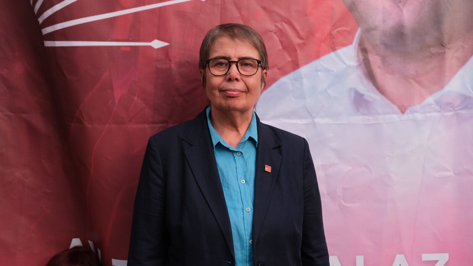Zeliha Şahbaz Eskişehir Il Binası Önünden Seslendi “Onlar Adına Utanıyorum”