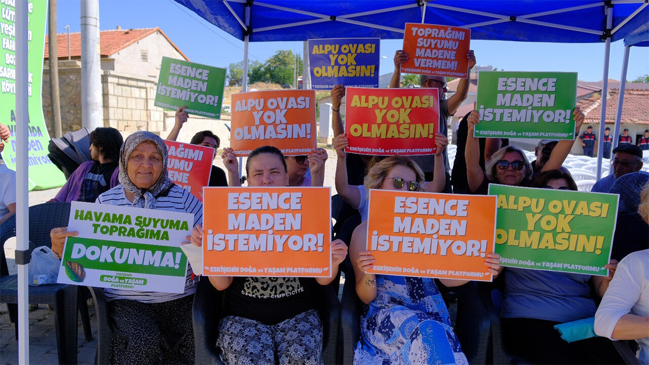 Alpu’da Maden Tutanakları Kaçırıldı Vatandaşlar Halkın Katılımı Toplantısına Izin Vermedi2