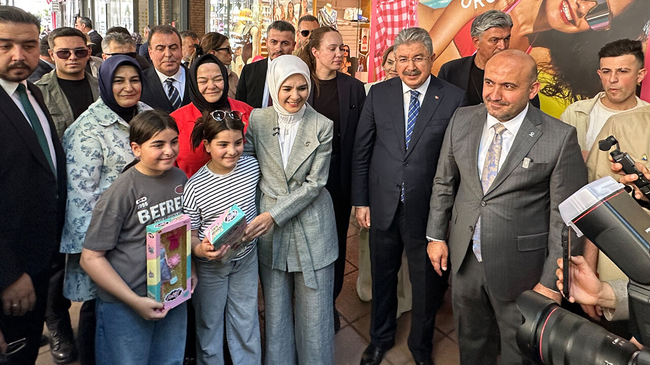 Bakan Göktaş'tan İsmet İnönü Caddesi’nde Esnaf Ziyareti2