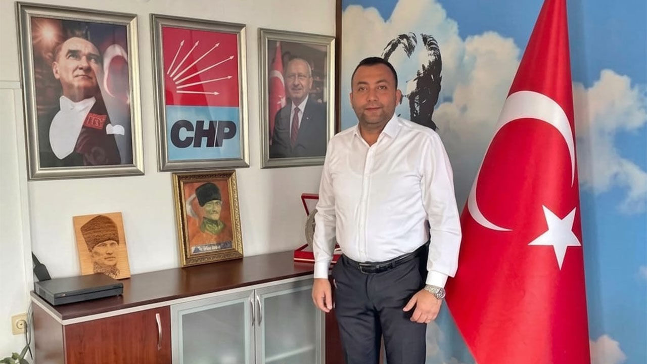CHP Eskişehir İl Başkanlığı'na atanan Volkan Enver Kılıç, il binasında