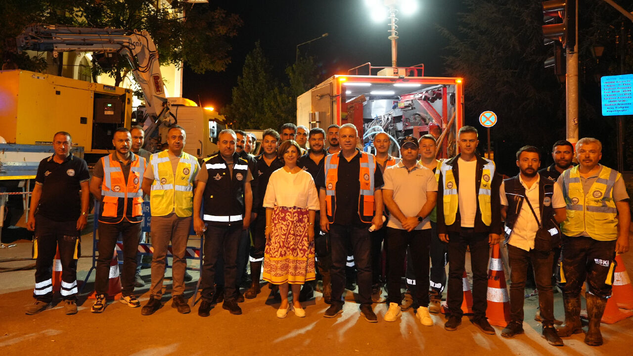 Eskişehir'de Çok Sayıda Mahalleyi Besleyen Su Hattında Kritik Çalışma3