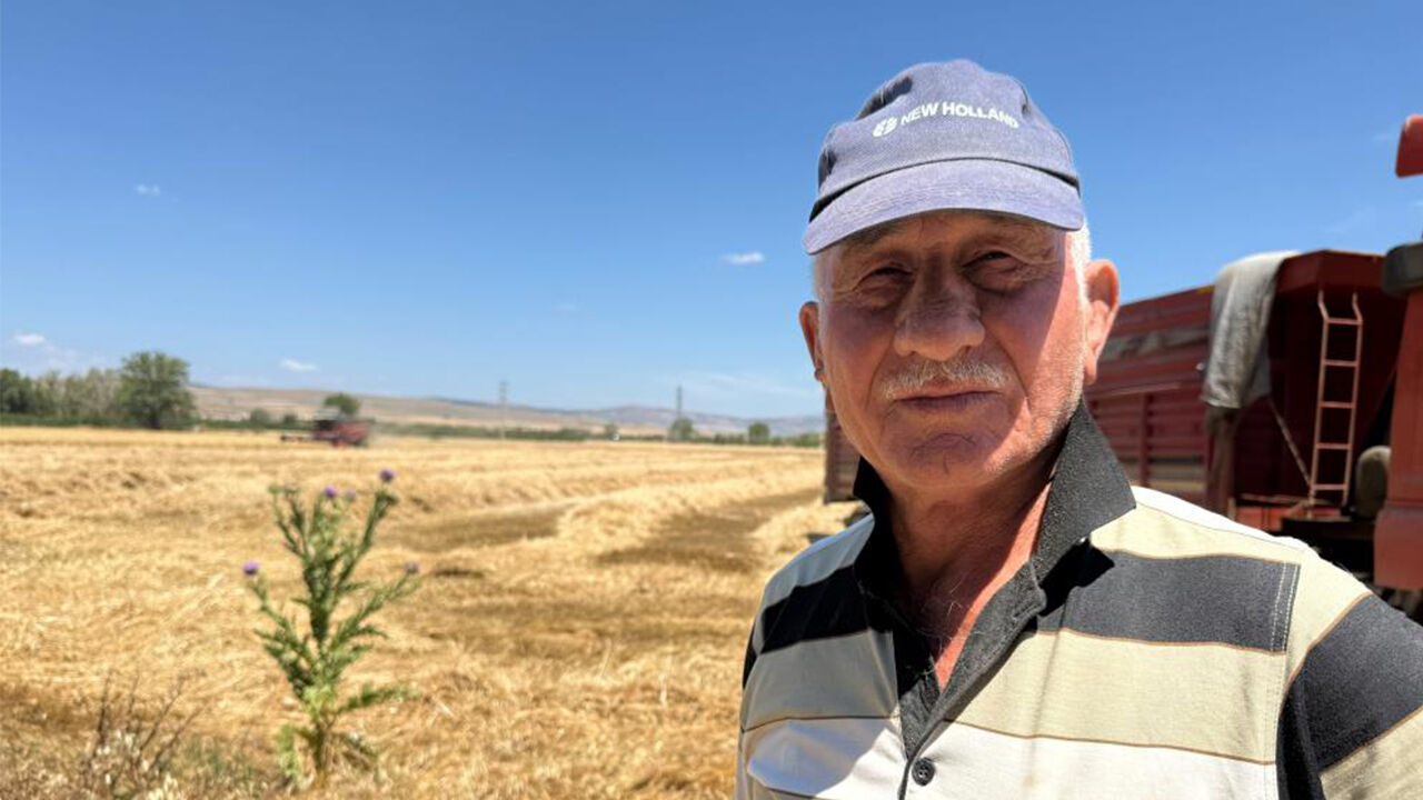 Eskişehir'de Keskinli Çiftçisinin Yüzü Buğdayla Güldü, Saman Piyasası Düşündürüyor2