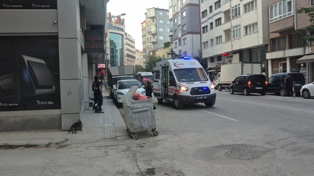 Eskişehir’de kolonya içen şahıs hastanelik oldu