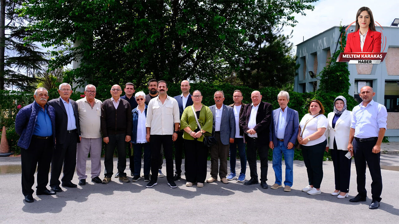 Eskişehir'de kritik toplantı: 14 ilçe başkanı da YENİ Parti'ye destek veriyor