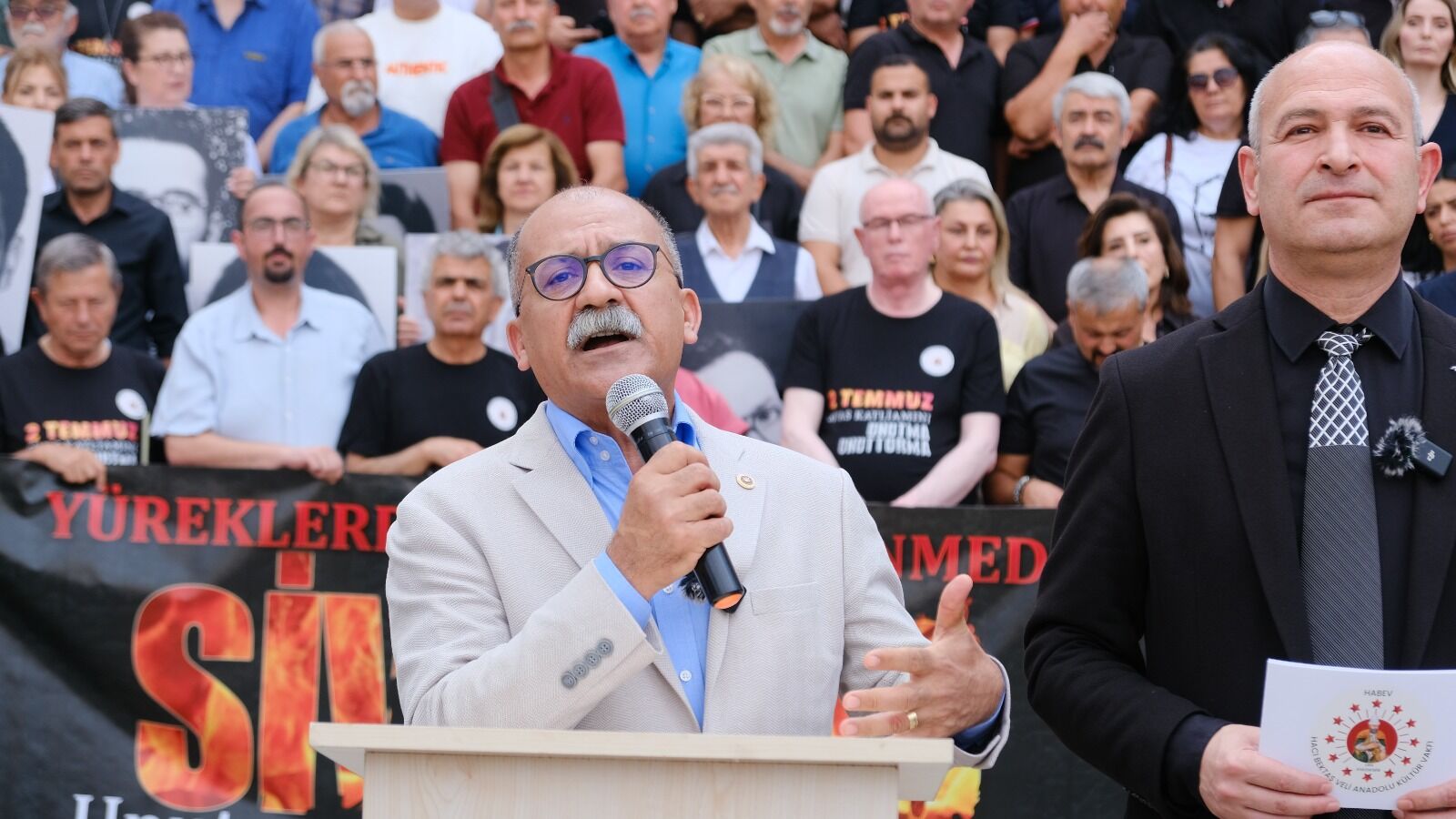Eskişehir’de Sessiz Yürüyüş Madımak Katliamı’nı Unutmayacağız Ibo