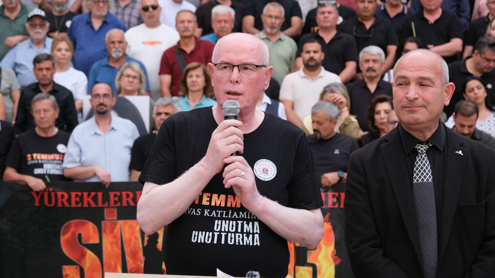 Eskişehir’de Sessiz Yürüyüş Madımak Katliamı’nı Unutmayacağız Kazım