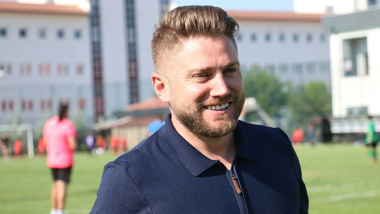 Eskişehirspor'da kadro büyük ölçüde şekillendi: "1-2 takviye daha yapabiliriz"