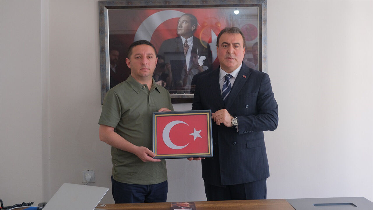 Mhp’den İstikbal Gazetesi’ne Ziyaret Eskişehir’de Yapıcı Bir Siyaset Izleyeceğiz2
