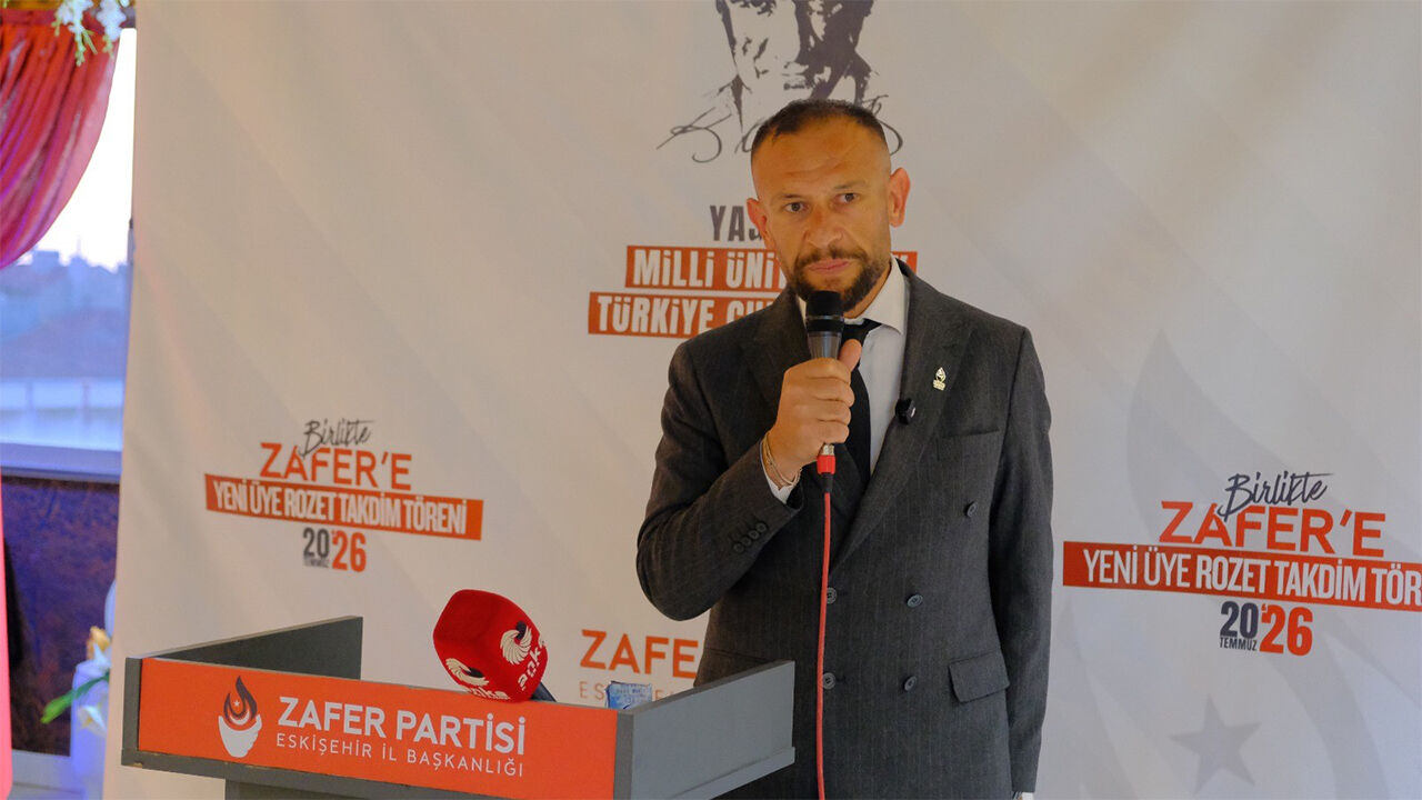 Zafer Partisi Eskişehir’de Yeni Üyelerine Rozet Taktı5